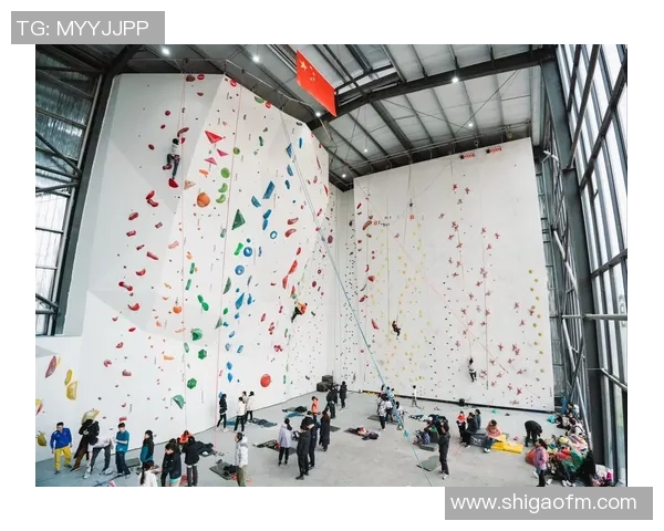 深圳攀岩队的力量与挑战探讨攀岩运动的未来发展与团队精神